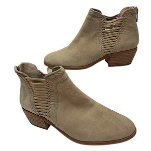 VINCE CAMUTO Pippsy Beige Suede Zip‎ Booties Size 9 WIDE